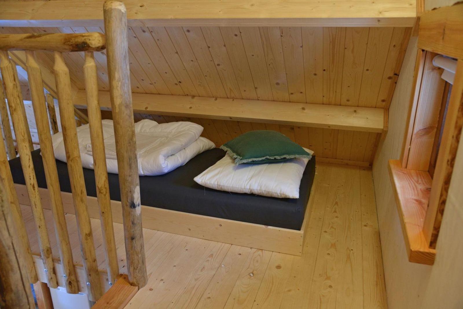 Camping De Koeksebelt 옴멘 외부 사진